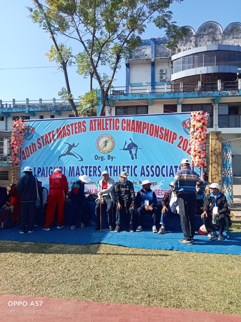 স্টেট মাস্টার্স অ্যাথলেটিক্সে রূপো জিতে নজর কাড়লেন হেমকুমারীর ANM অঞ্জলী দাস