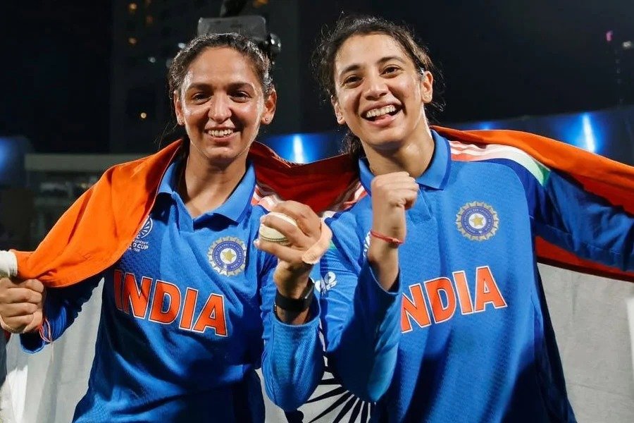 বিশ্বজয়ের পর হরমনপ্রীতের সঙ্গে কথা বন্ধের হুমকি স্মৃতির? নেপথ্য কারণ ফাঁস জেমাইমার